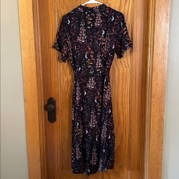 Disturbia FoxGlove Black and Purple Floral Midi Shirt Dress Belted Size 8 NWT - Picture 5 of 5